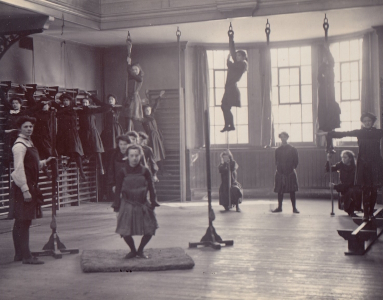 c-1906-Girls-doing-Drill https://www.cooperscoborn.org.uk/wp-content/uploads/2023/08/c-1906-Girls-doing-Drill-768x601.jpg